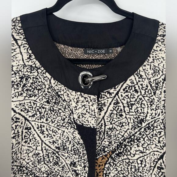 Nic + Zoe Santana Cardigan Sweater Jacket Leafs Metal Clasp Printed Size Medium - Picture 3 of 11